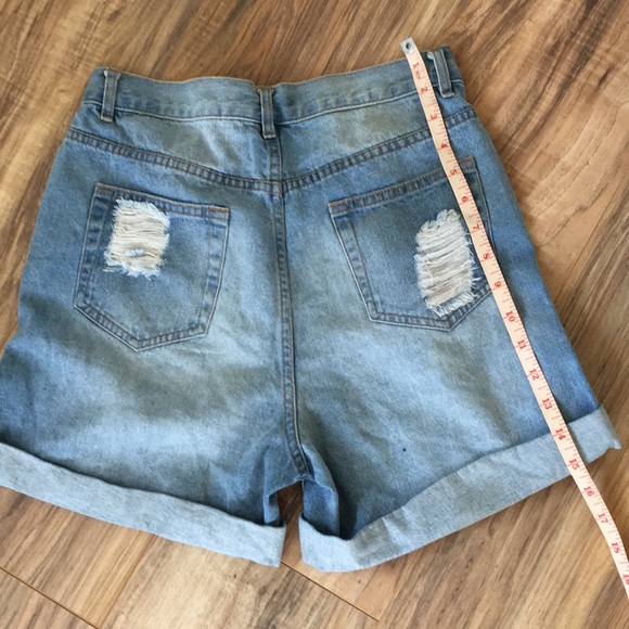 Distressed denim shorts - Picture 5 of 8